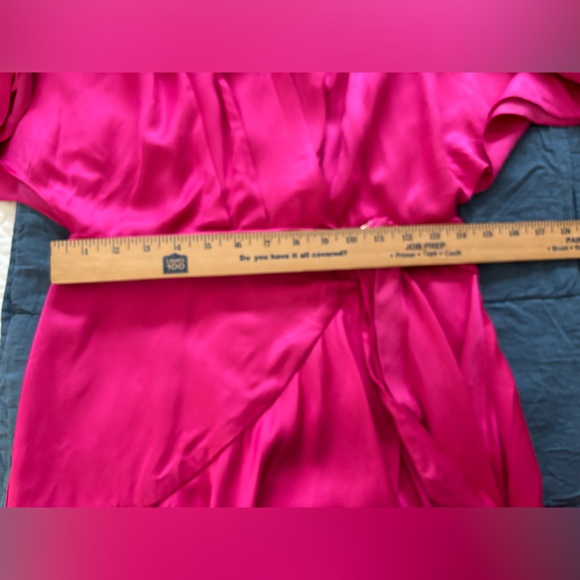 MARCIANO Guess AMERA WRAP DRESS SOLID JEALOUS PINK NWT Size 4 - Picture 10 of 11